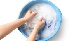 Cara Mencuci Baju Secara Manual Saat Traveling Jangka Panjang Agar Tetap Hemat Biaya Laundry